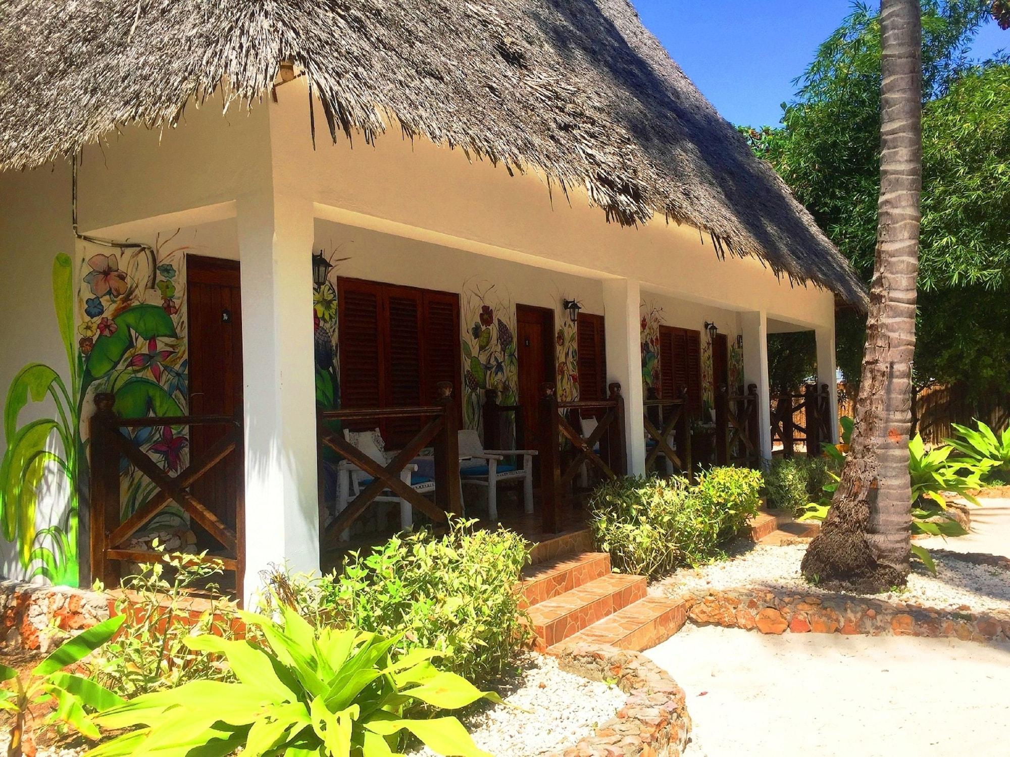 Waikiki Resort Pwani Mchangani Exterior photo