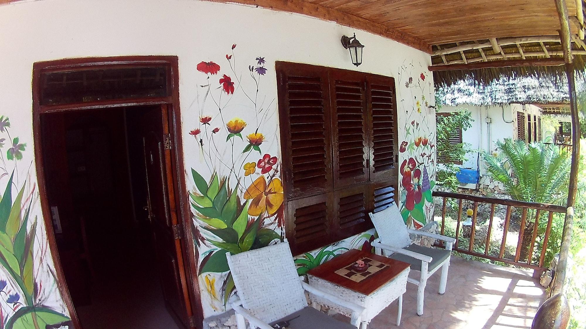 Waikiki Resort Pwani Mchangani Exterior photo