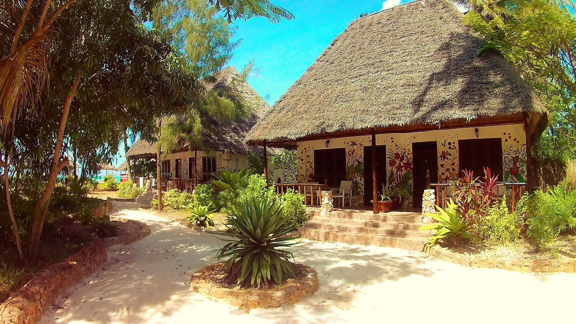 Waikiki Resort Pwani Mchangani Exterior photo