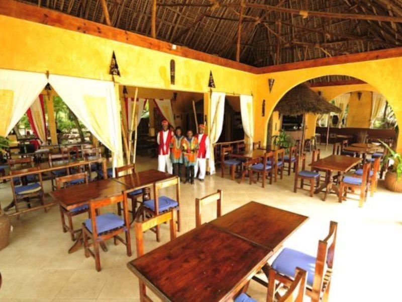 Waikiki Resort Pwani Mchangani Exterior photo